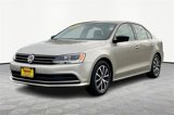Used 2016 Volkswagen Jetta SE image 2