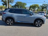 Used 2021 Nissan Rogue SL image 3