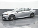 Used 2023 Toyota Camry SE image 4