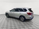 Used 2019 Nissan Pathfinder SV image 5