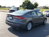 Used 2020 Ford Fusion SE image 3