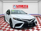 Used 2022 Toyota Camry SE image 3