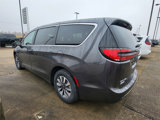 New 2022 Chrysler Pacifica Touring-L image 3