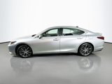 Certified 2022 Lexus ES 350 w/ Premium Package image 4