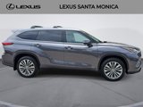 Used 2021 Toyota Highlander Platinum image 4