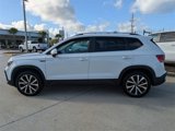 Used 2024 Volkswagen Taos SE image 6