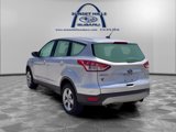 Used 2016 Ford Escape SE image 2