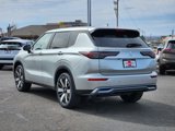 New 2025 Mitsubishi Outlander SE image 3
