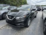 Used 2020 Nissan Rogue Sport S image 2
