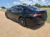 Used 2023 Toyota Camry SE image 3