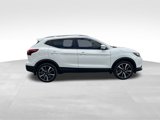 Used 2017 Nissan Rogue Sport SL w/ SL Premium Package image 4