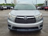 Used 2016 Toyota Highlander LE image 2