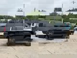 Used 2018 Chevrolet Suburban LT image 3