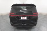 Used 2024 Chrysler Pacifica Premium image 6