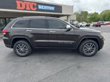 Used 2017 Jeep Grand Cherokee Limited image 2