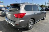 Used 2017 Nissan Pathfinder S image 3