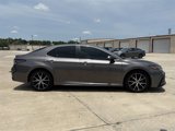 Used 2021 Toyota Camry SE image 4