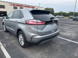 Used 2023 Ford Edge SEL w/ Convenience Package image 4