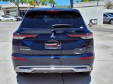New 2025 Mitsubishi Outlander SE image 4