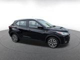Used 2024 Nissan Kicks SV image 2