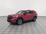 Used 2022 Ford Explorer XLT w/ Equipment Group 202A image 4