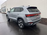 New 2025 Volkswagen Taos SE image 3
