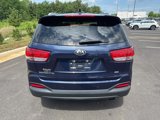 Used 2017 Kia Sorento LX w/ LX Convenience Package image 2