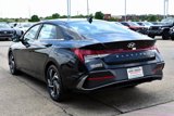 New 2025 Hyundai Elantra Limited image 3