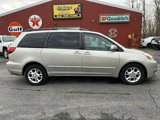 Used 2004 Toyota Sienna AWD image 2