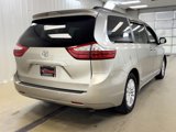 Used 2015 Toyota Sienna L image 5