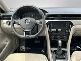 Used 2022 Volkswagen Passat 2.0T SE image 2