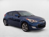 Used 2017 Hyundai Veloster Value Edition image 3