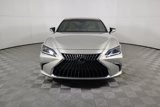 Used 2024 Lexus ES 300h w/ Premium Package image 2