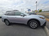 Used 2022 Subaru Outback Premium image 5