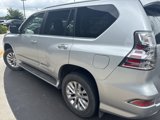 Used 2018 Lexus GX 460 image 3