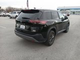 Used 2023 Nissan Rogue S image 5