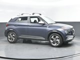 Used 2024 Hyundai Venue Limited image 2