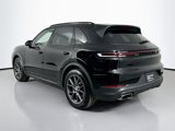 Certified 2024 Porsche Cayenne image 3