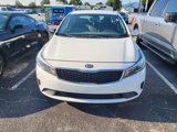 Used 2017 Kia Forte LX image 2