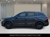 Used 2023 Volkswagen Tiguan SE R-Line image 2