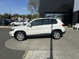 Used 2017 Volkswagen Tiguan S image 3