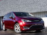 Used 2020 Chrysler Pacifica Limited image 3