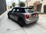 Used 2021 MINI Cooper 4-Door Hardtop image 4