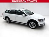 Used 2017 Volkswagen Golf Alltrack S image 1