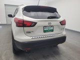 Used 2018 Nissan Rogue Sport SL image 6