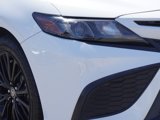 Used 2021 Toyota Camry SE image 3