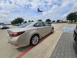 Used 2013 Lexus ES 300h image 4