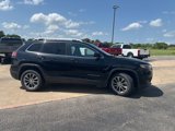 Used 2019 Jeep Cherokee Latitude Plus w/ Comfort/Convenience Group image 5