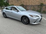 Certified 2025 Lexus ES 350 w/ Premium Package image 4