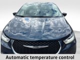 Used 2024 Chrysler Pacifica Touring-L image 3